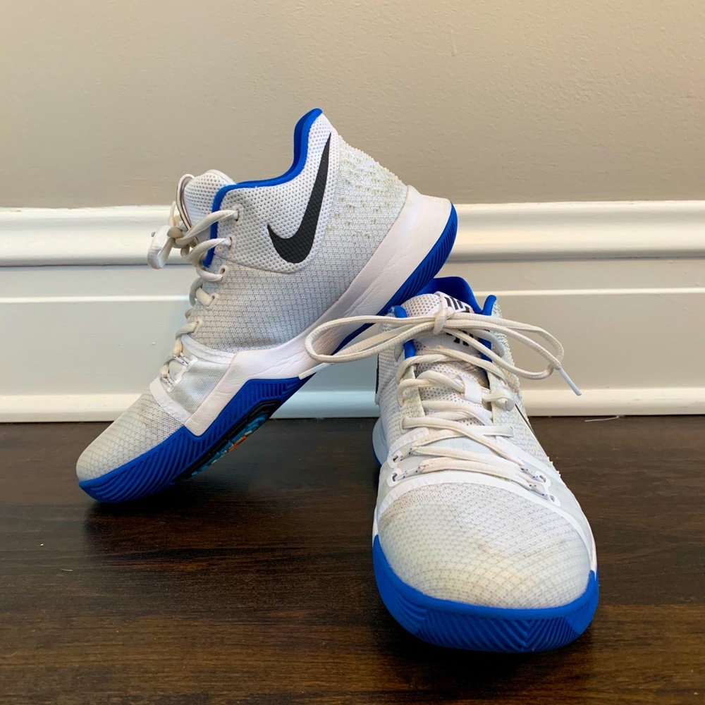 Men’s Nike Kyrie 3 basketball shoes
